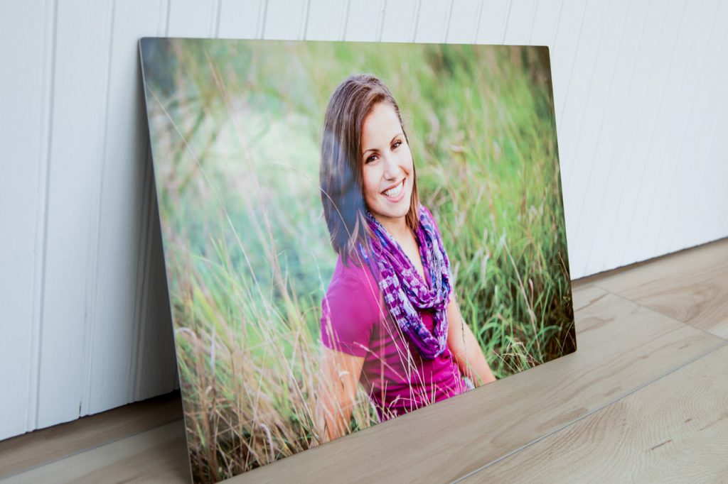 Metal Art White Back